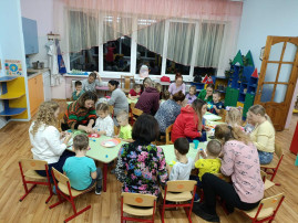 "Теплые мамины руки" "Теплые мамины руки".